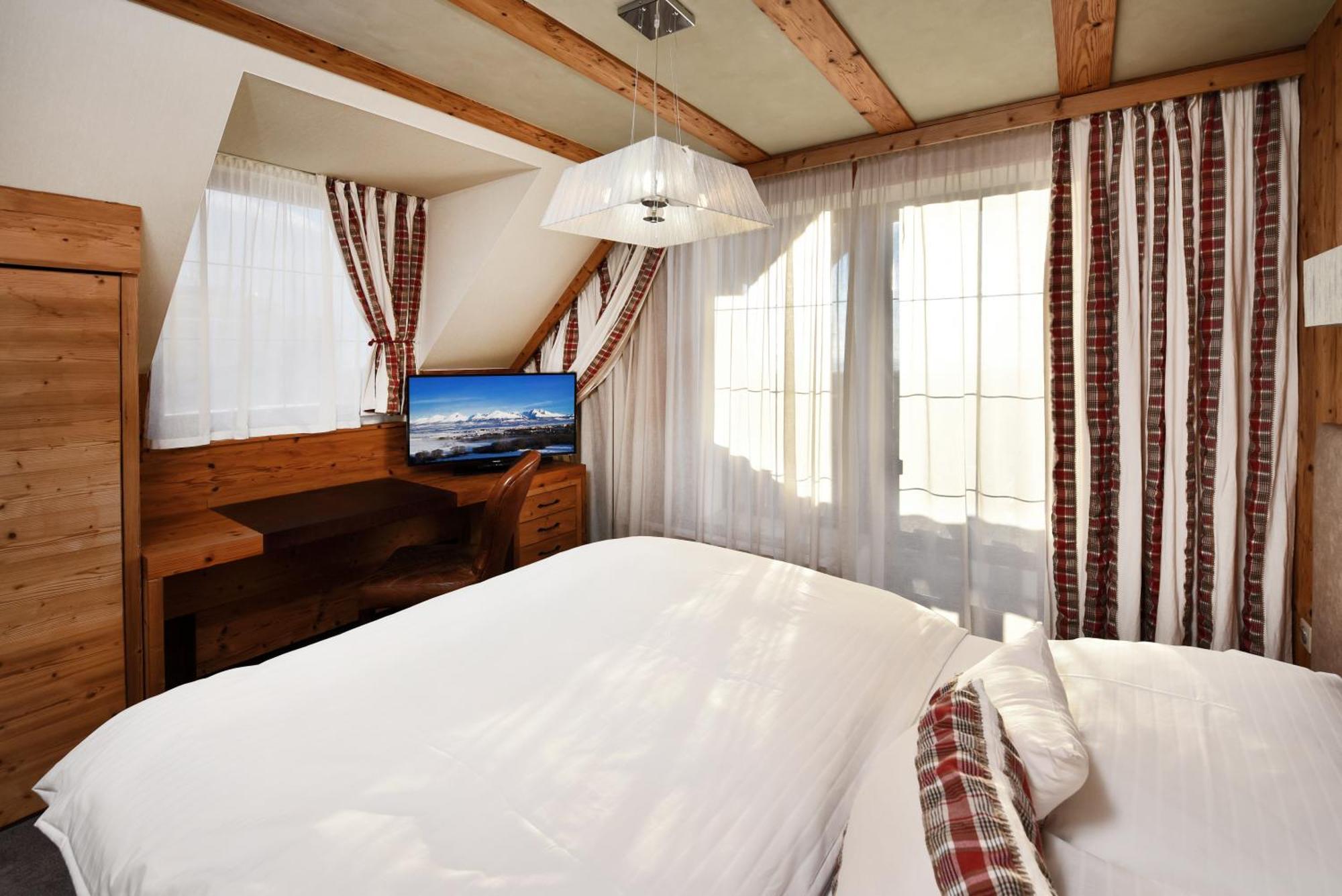 Aplend Hotel Kukucka Tatranská Lomnica Esterno foto